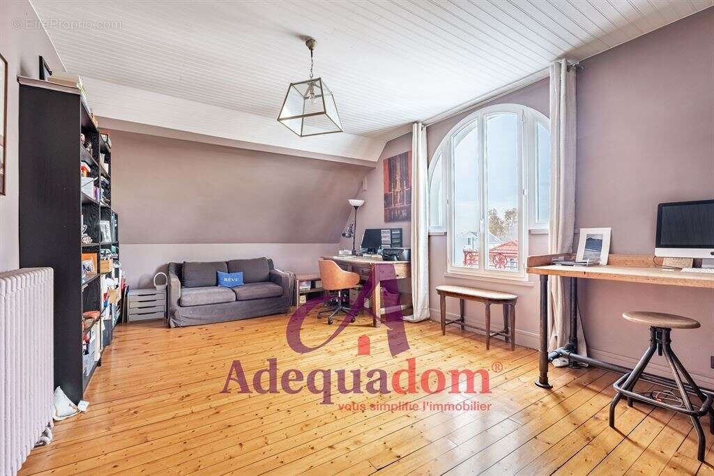Maison à COLOMBES