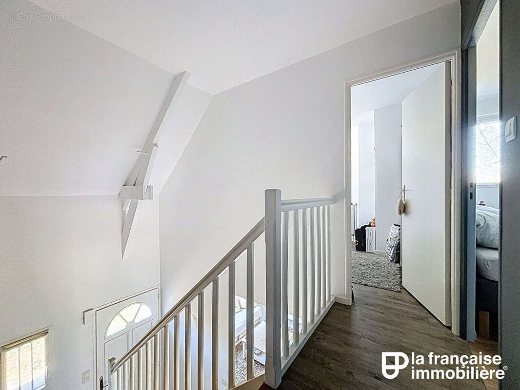 A VENDRE - Domaine Cicé Blossac - propriété 7 pièces - photo 14
