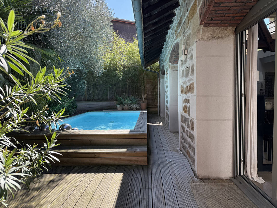 Maison à SAINT-ETIENNE