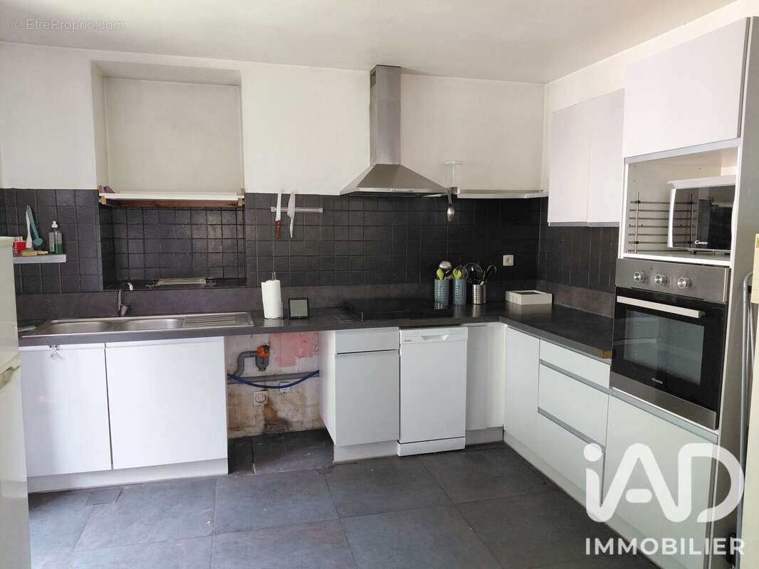 Photo 2 - Appartement à SAINT-ETIENNE-DE-CUINES