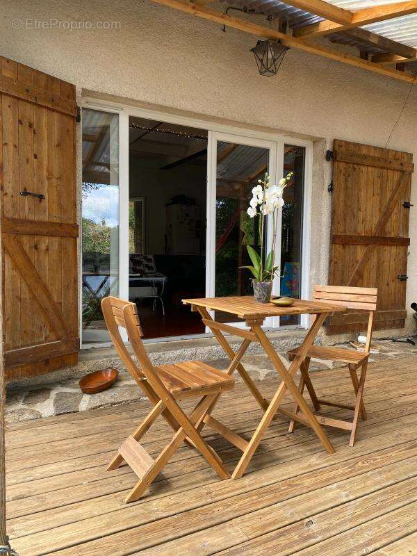 Maison à SAINT-JULIEN-LE-PETIT