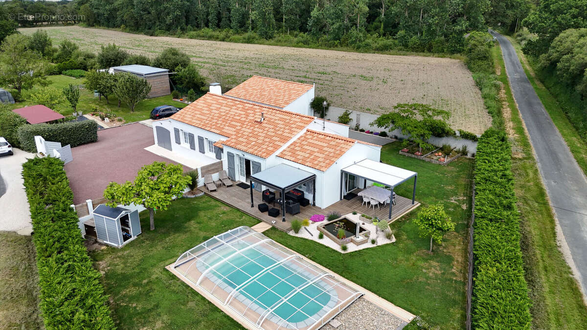 Maison à SAINT-GERVAIS