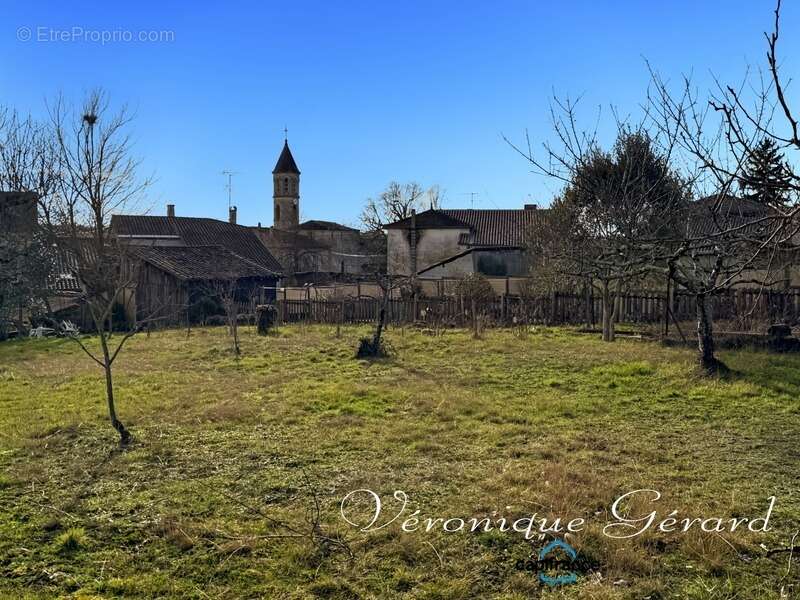 Maison en pierre de 150 M²  avec travaux à SAINT VIVIEN DE MONSEGUR - photo 19