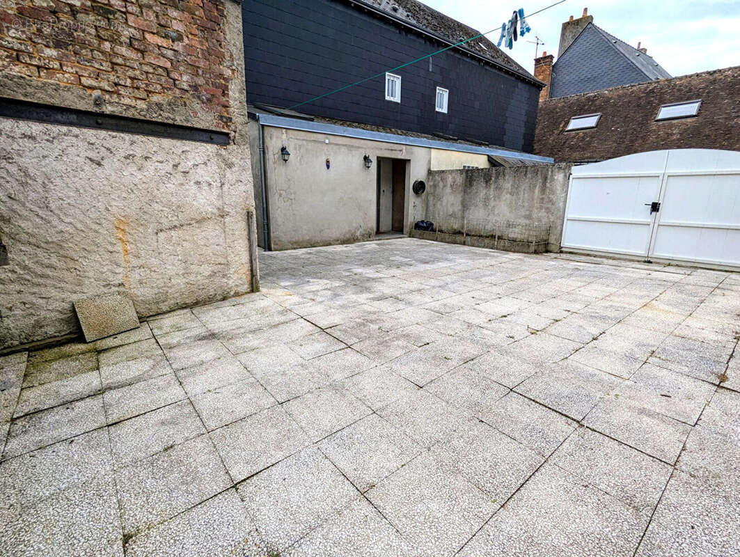 Maison à CHATEAU-RENAULT