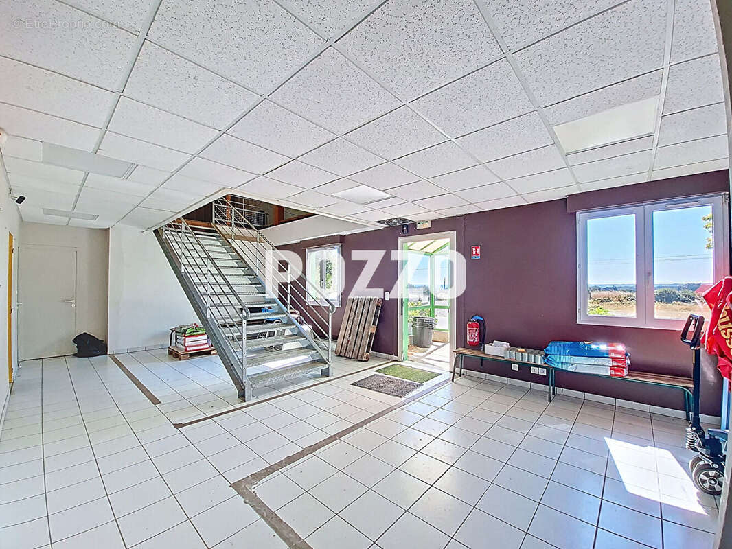 Commerce à PONTORSON