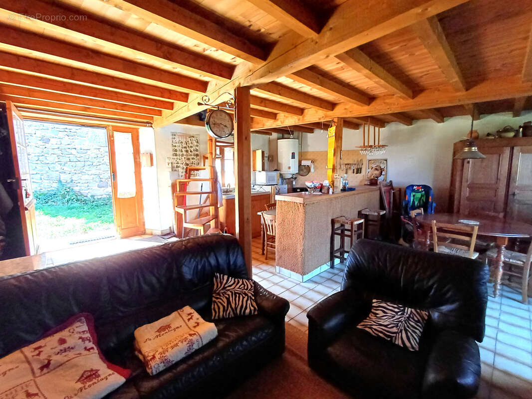 Maison à CHOMELIX