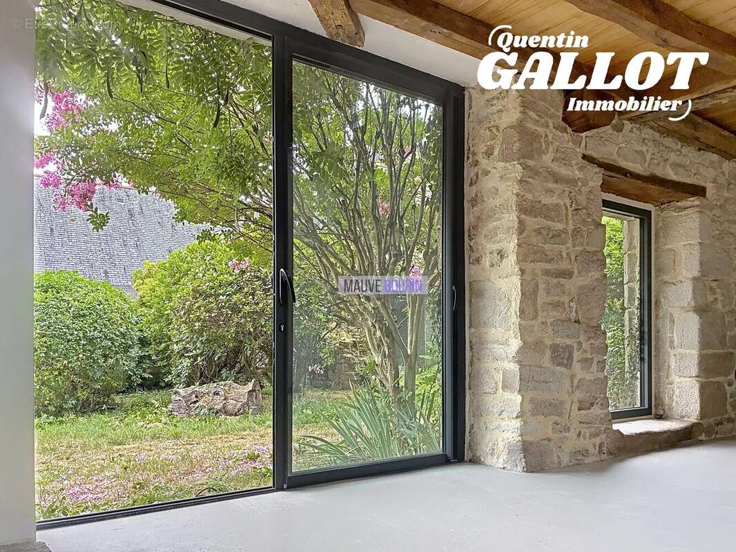 Maison 190 m² à Saint-Nolff  - photo 4