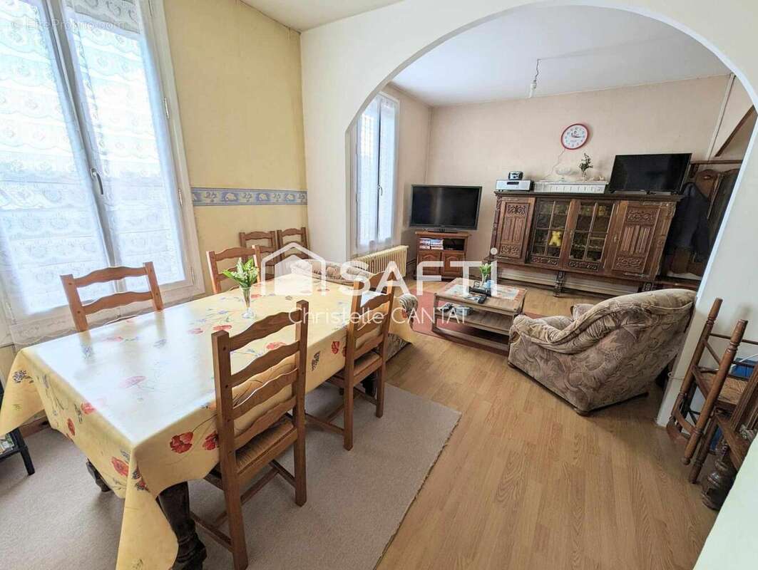 Appartement 61 m² à Montlucon  - photo 2