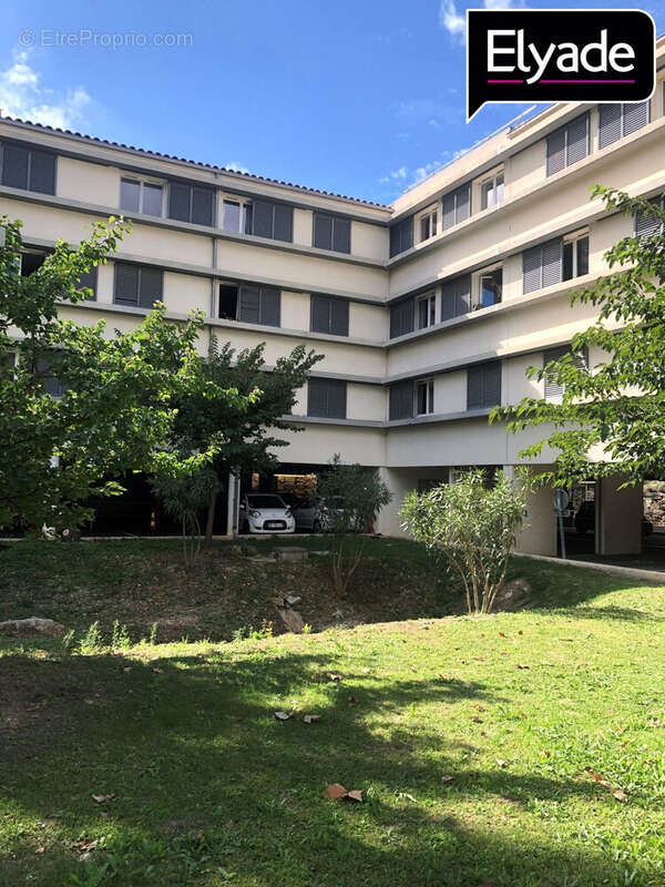 Appartement à MARSEILLE-9E