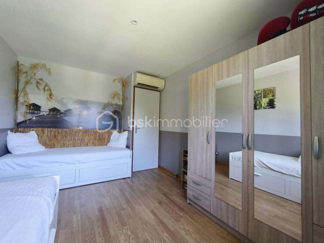 Maison de plain-pied 91 m² – 3 chambres – Terrain de 1100 m² – DPE C - photo 11