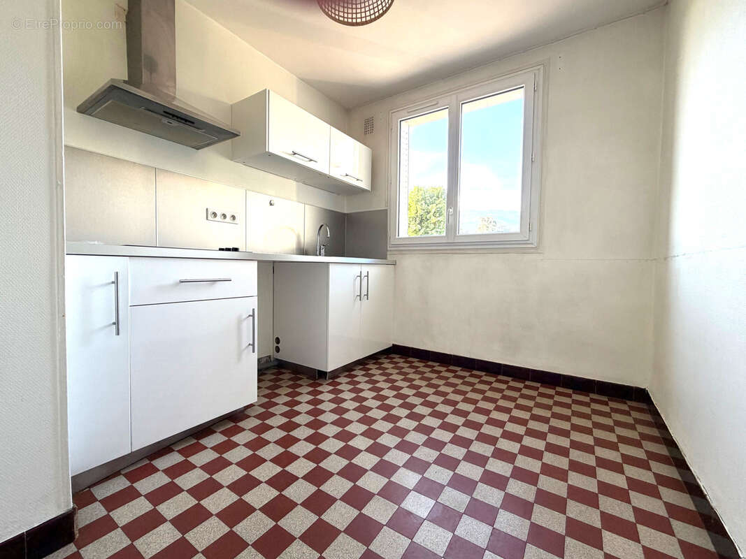 Appartement à GIERES