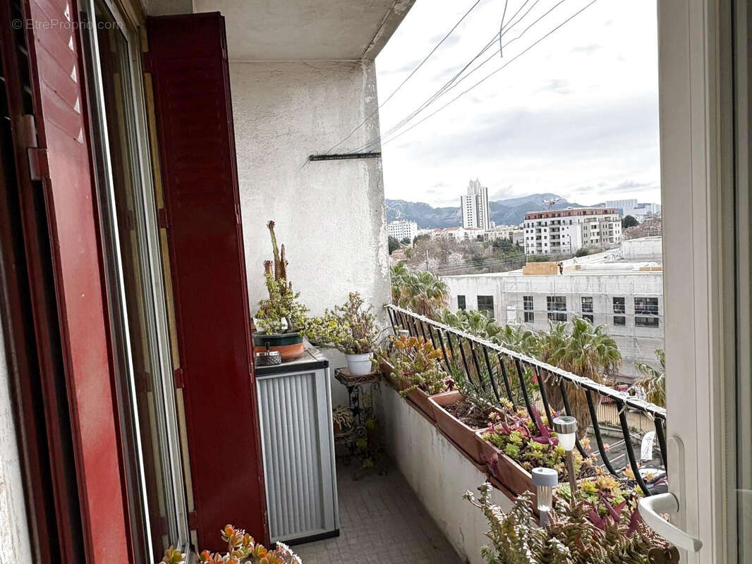 Appartement à MARSEILLE-5E