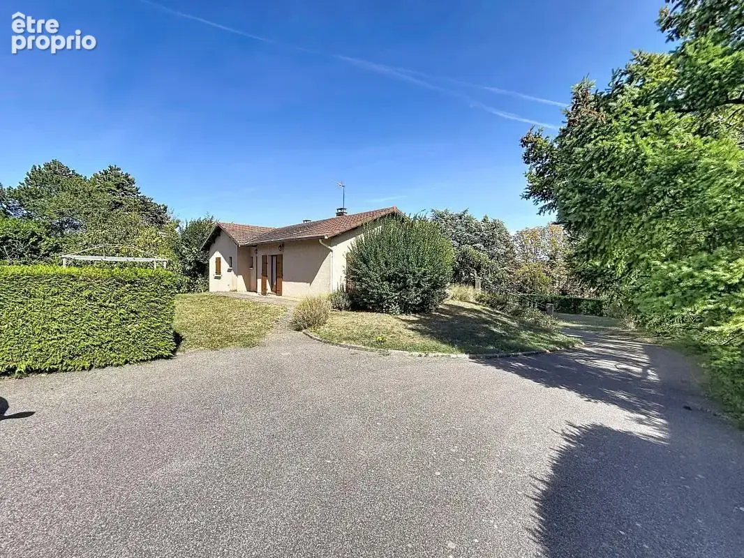Maison - 6 Chambres - Cave - Garage double - Jardin - Au calme absolu - photo 2