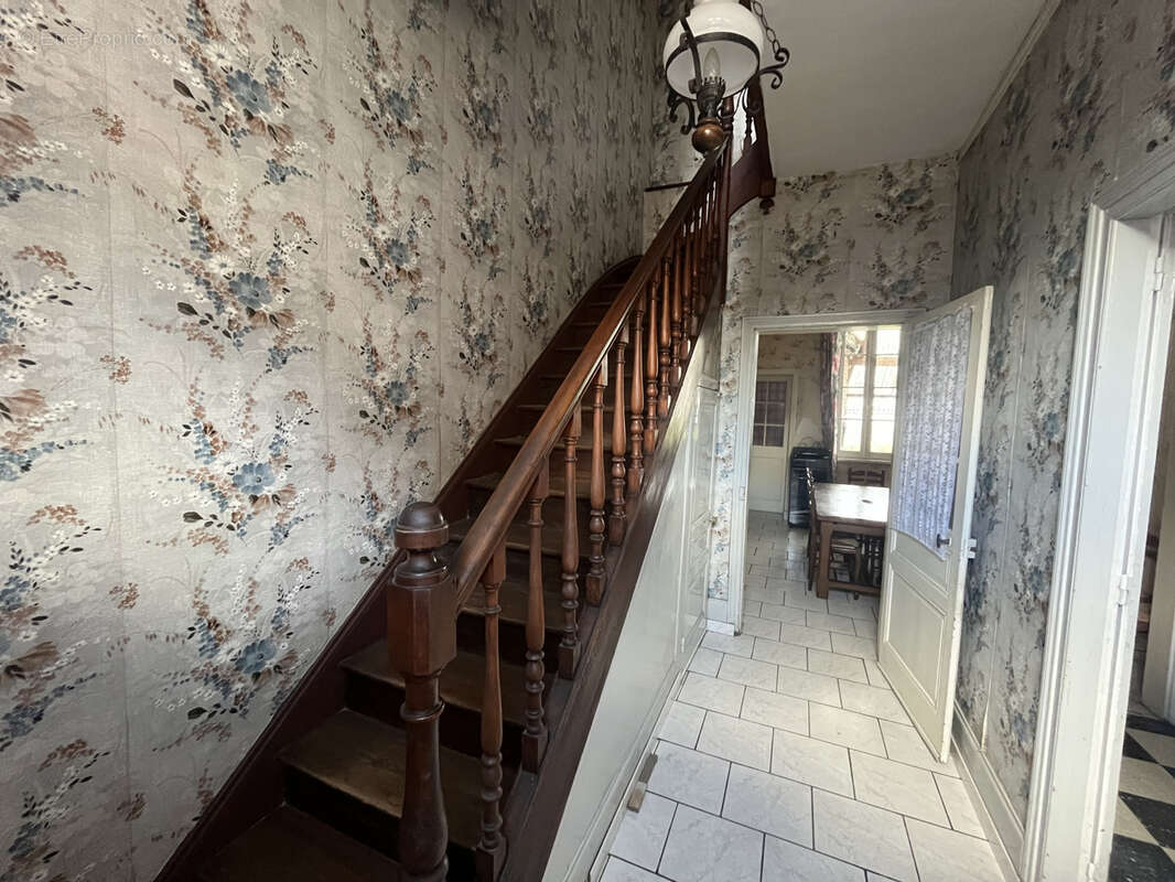 Maison avec deux chambres à TULLY - photo 2