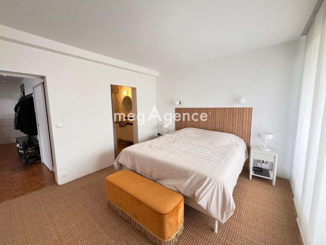 Appartement à MAREIL-MARLY