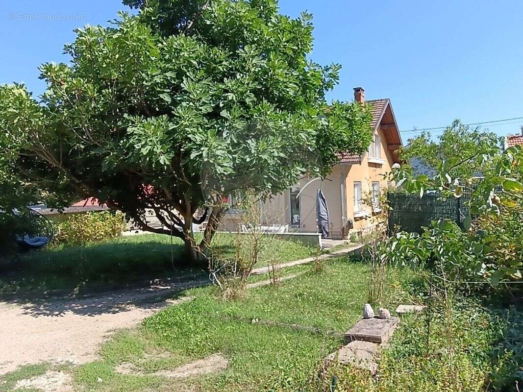 Maison à VILLEFRANCHE-SUR-SAONE