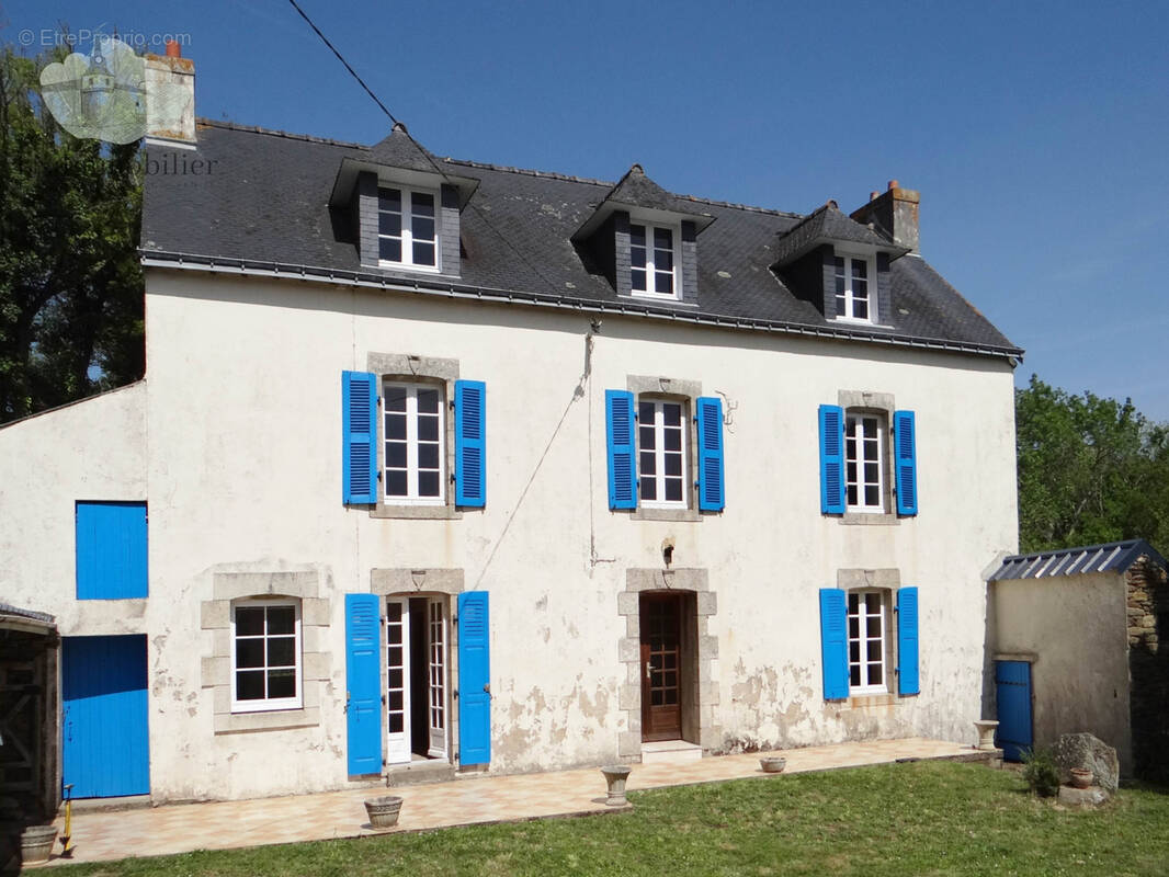 Maison à CLOHARS-CARNOET