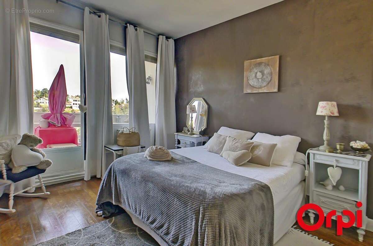 Appartement à CALUIRE-ET-CUIRE