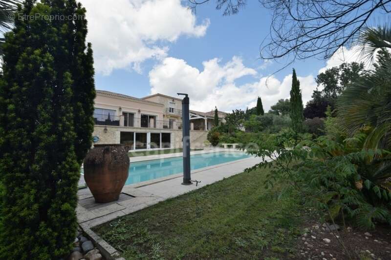 Propriété au calme - 5 chambres - T3 attenant - garage XXL - piscine - à MARMANDE (47) - photo 32
