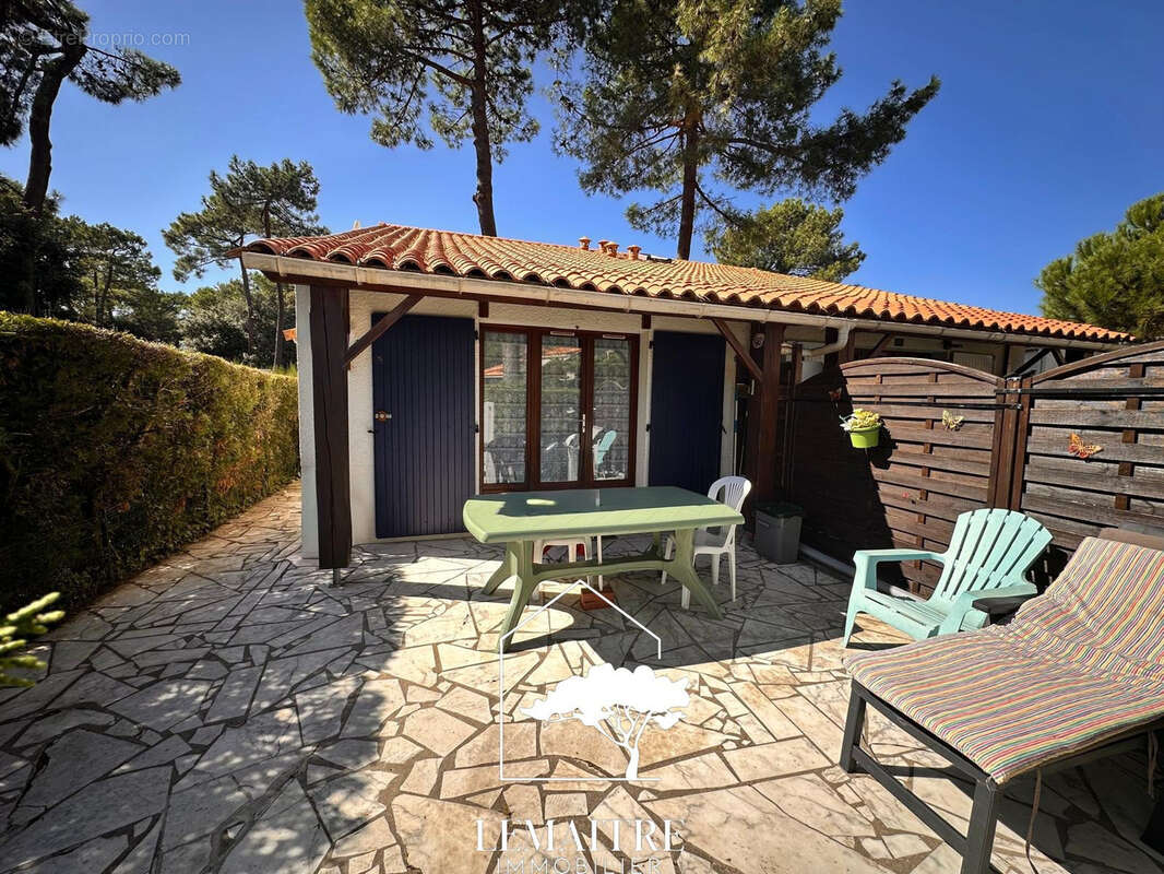 Maison à LES MATHES
