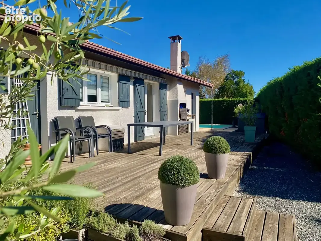 Maison 4 pièces 124 m² à vendre à Ares (33740) - photo 2