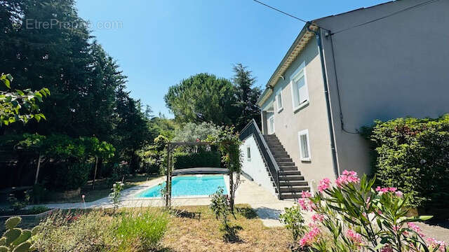 Maison à VAISON-LA-ROMAINE