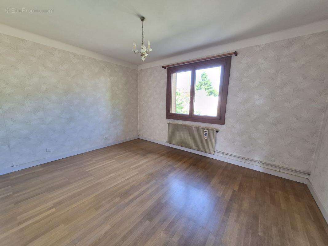 Maison 164 m² à Chalamont  - photo 4