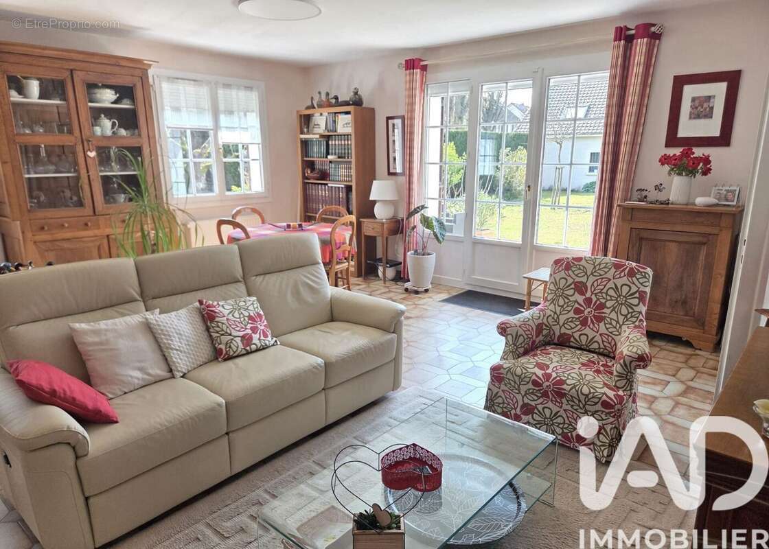 Photo 2 - Maison à TROYES