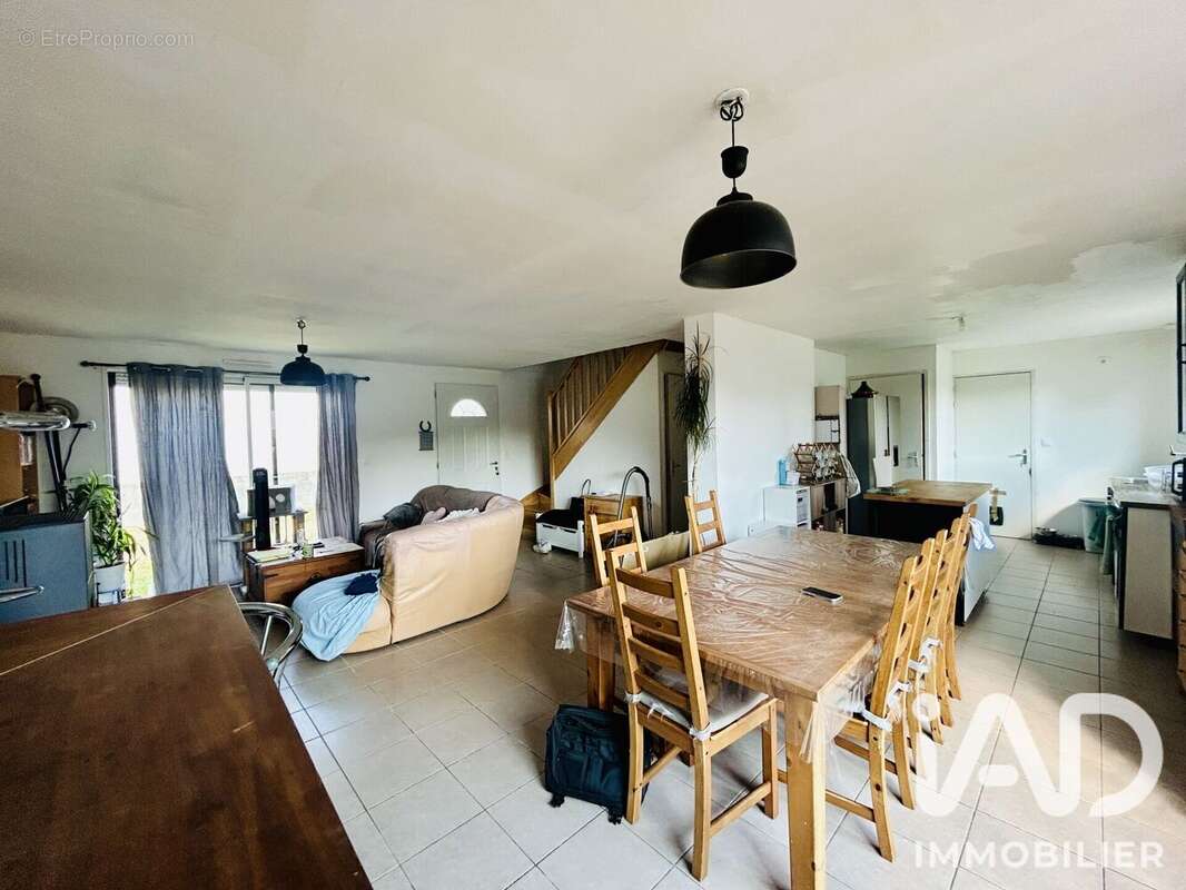 Maison 101 m² à Val-D'ize  - photo 2