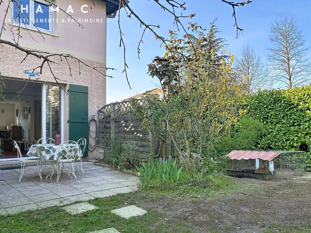 Maison à SAINTE-FOY-LES-LYON