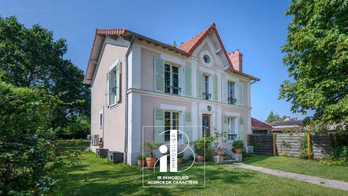 Village aux portes de barbizon, maison de caractere de 172 m² sur un jardin de 1 743 m². - photo 14