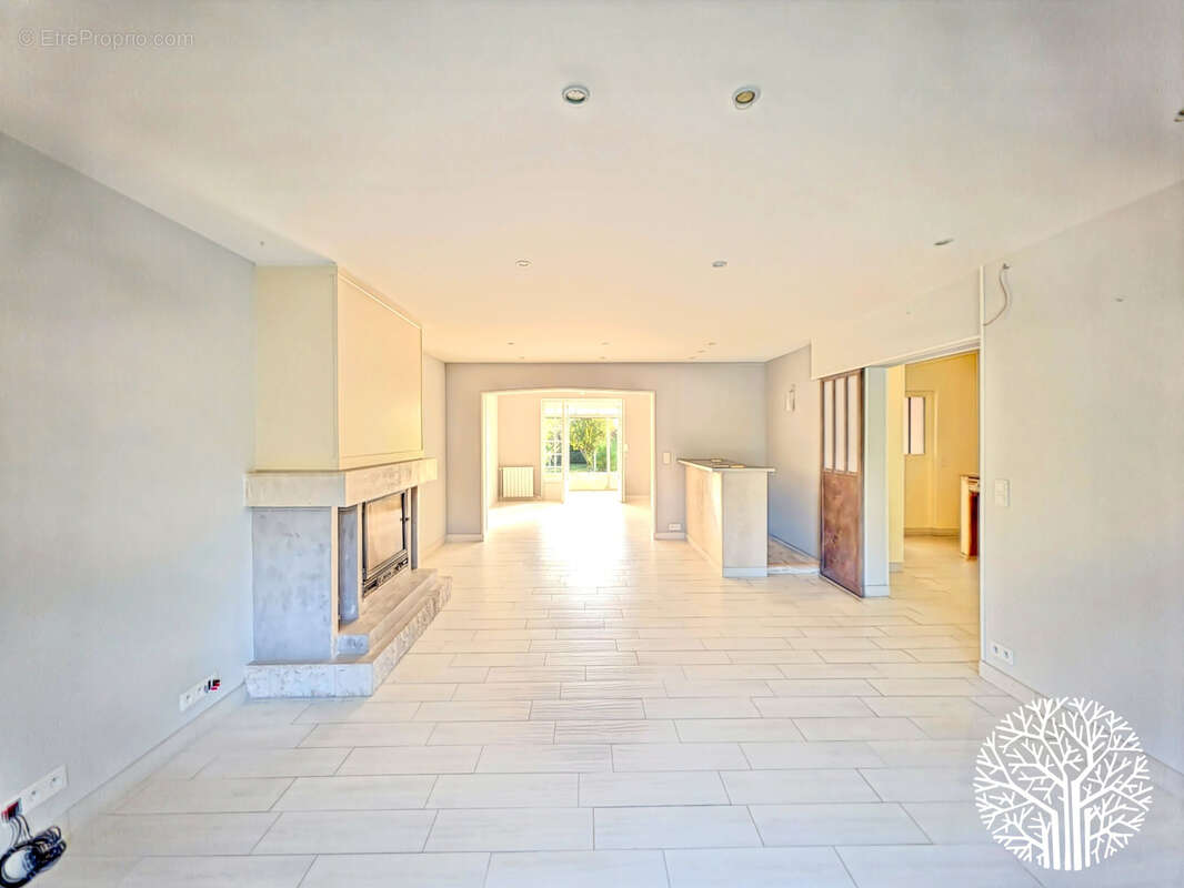 Maison à MILLY-LA-FORET