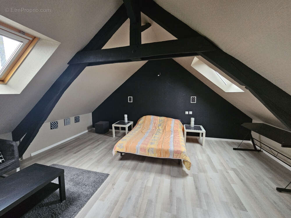 Maison à NOYAL-CHATILLON-SUR-SEICHE