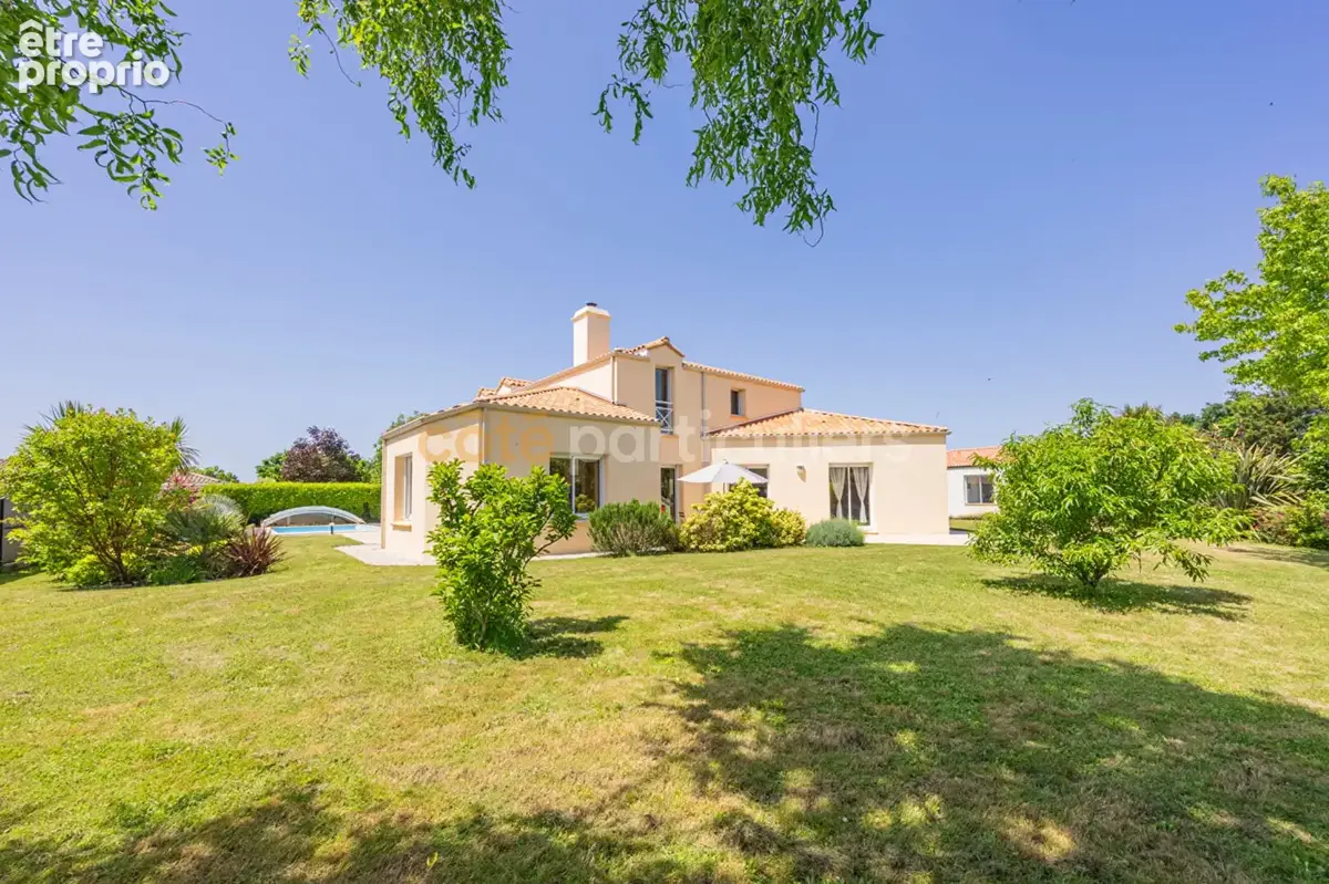 Maison à SAINT-LEGER-LES-VIGNES
