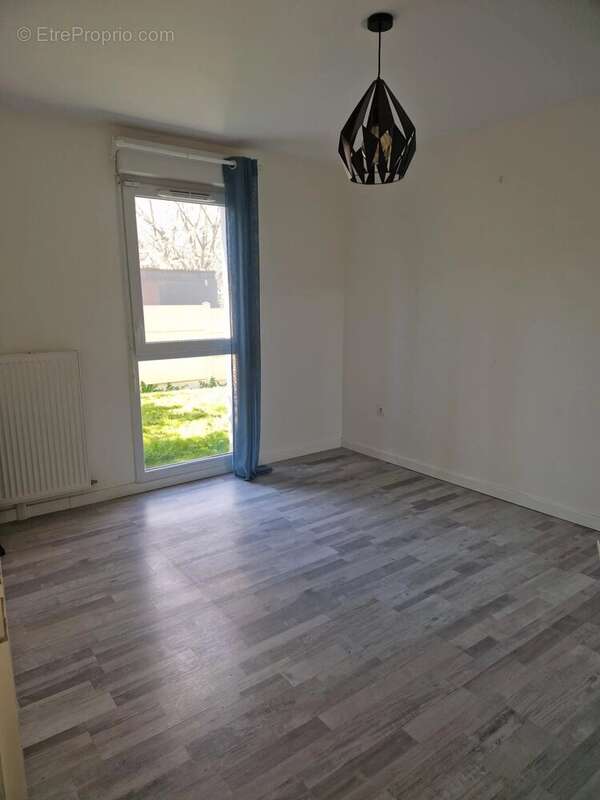 Appartement à THIAIS