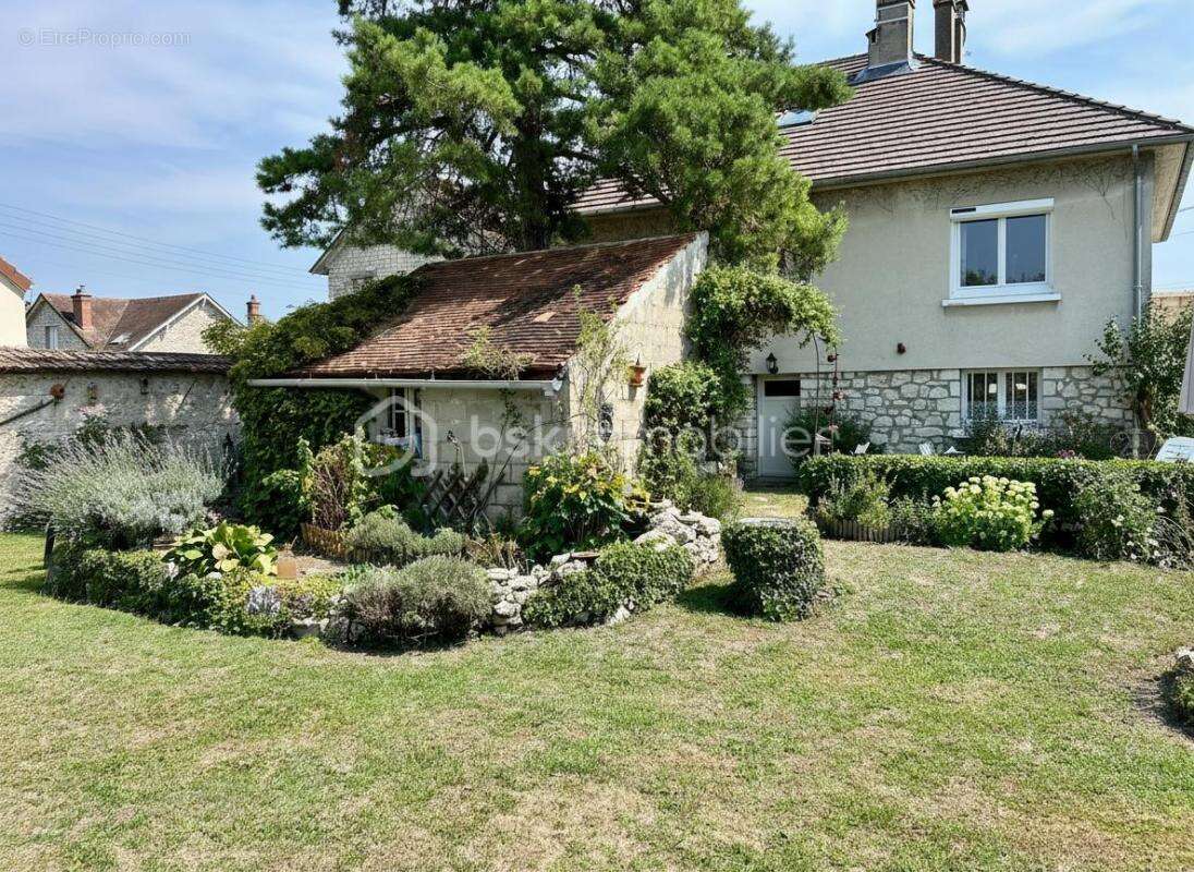 Maison à MORET-SUR-LOING