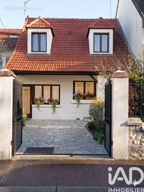 Photo 1 - Maison à NOISY-LE-GRAND