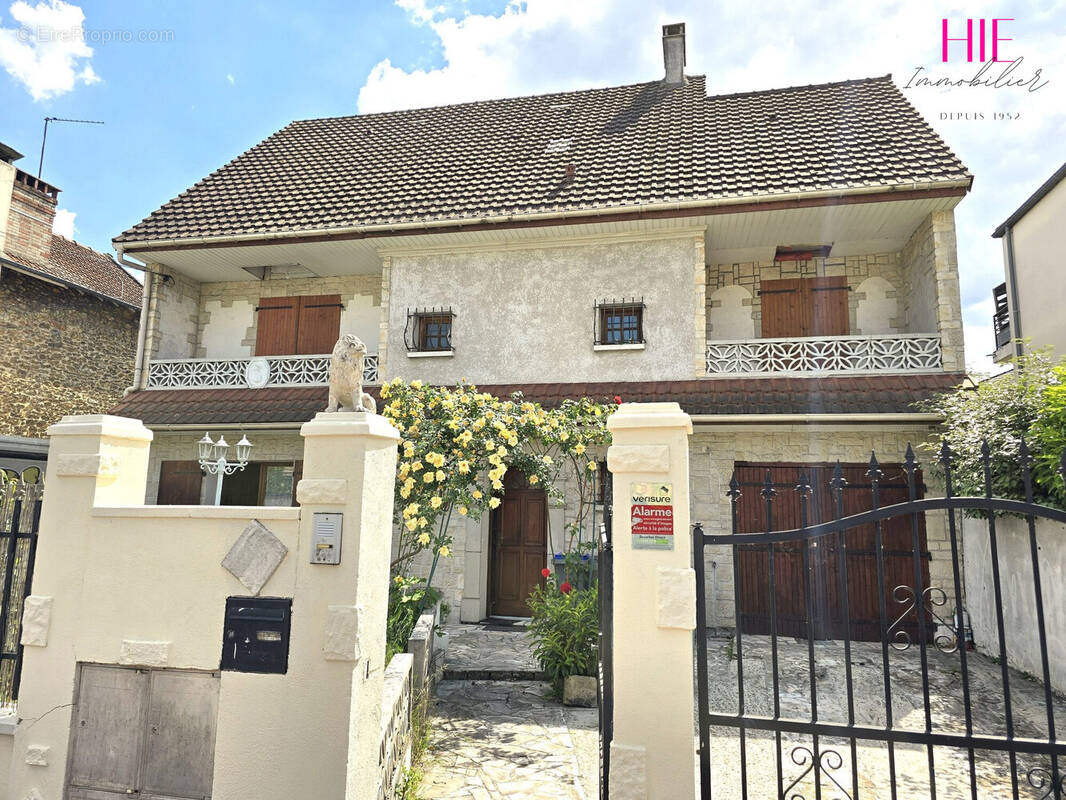 Maison à LIVRY-GARGAN