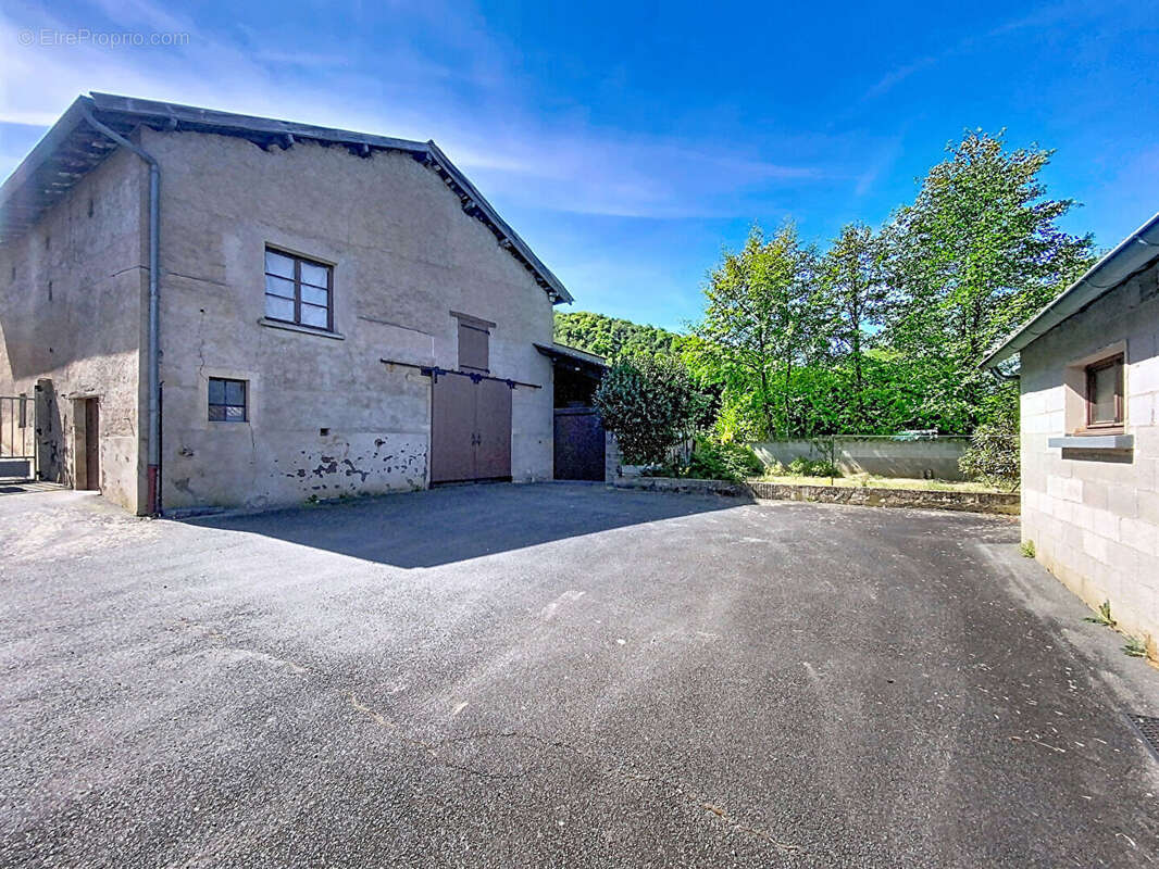 Ensemble immobilier ? fort potentiel ? quincié-en-beaujolais - photo 2