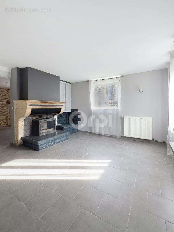 Maison à DAINVILLE-BERTHELEVILLE