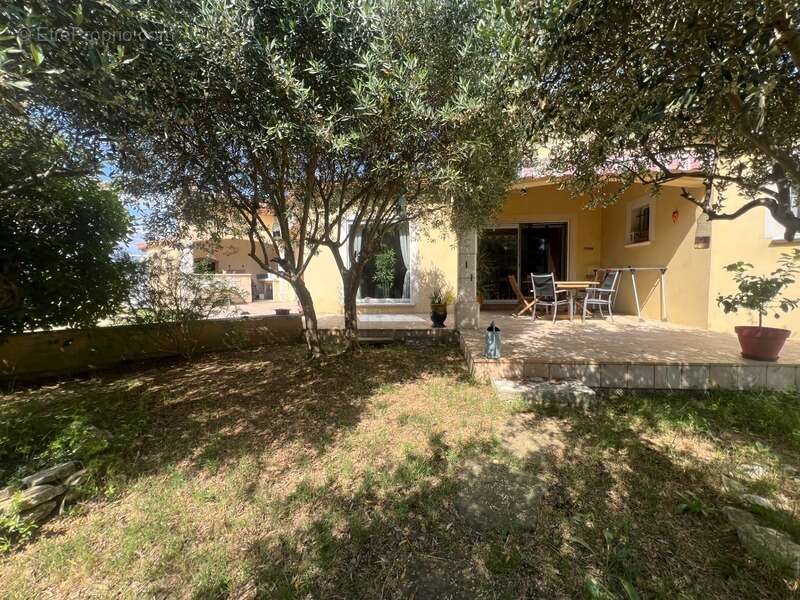 Maison à SAINT-MARTIN-DE-VALGALGUES