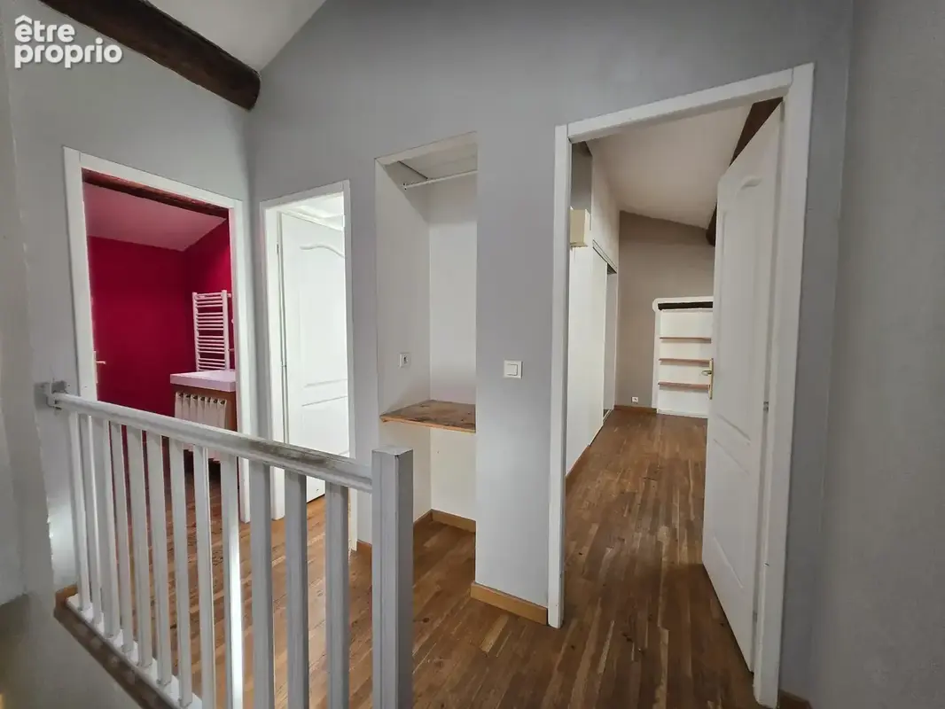 Maison avec terrasse et local commercial - photo 6