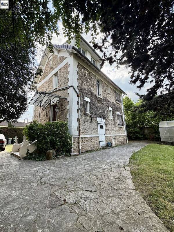 Maison à SAINT-PRIX