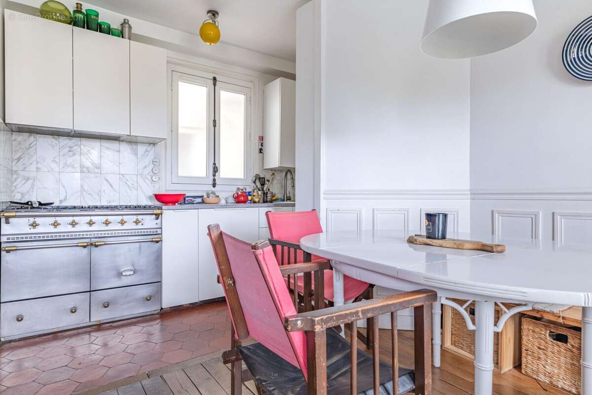 Appartement à PARIS-10E