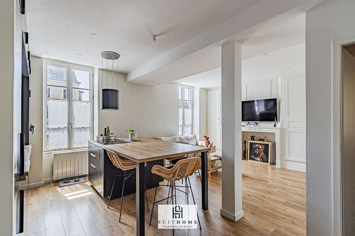 Appartement à ANSE