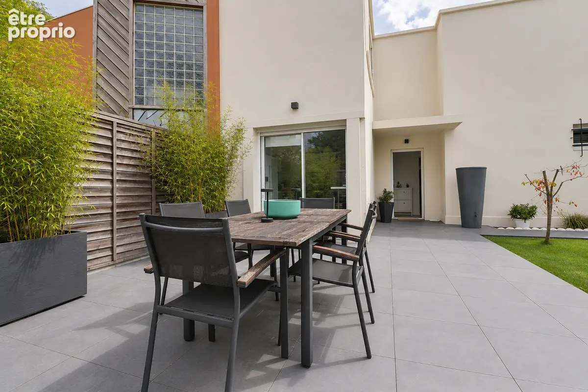 Maison Saint Denis 7 pièce(s) 120 m2 - photo 12