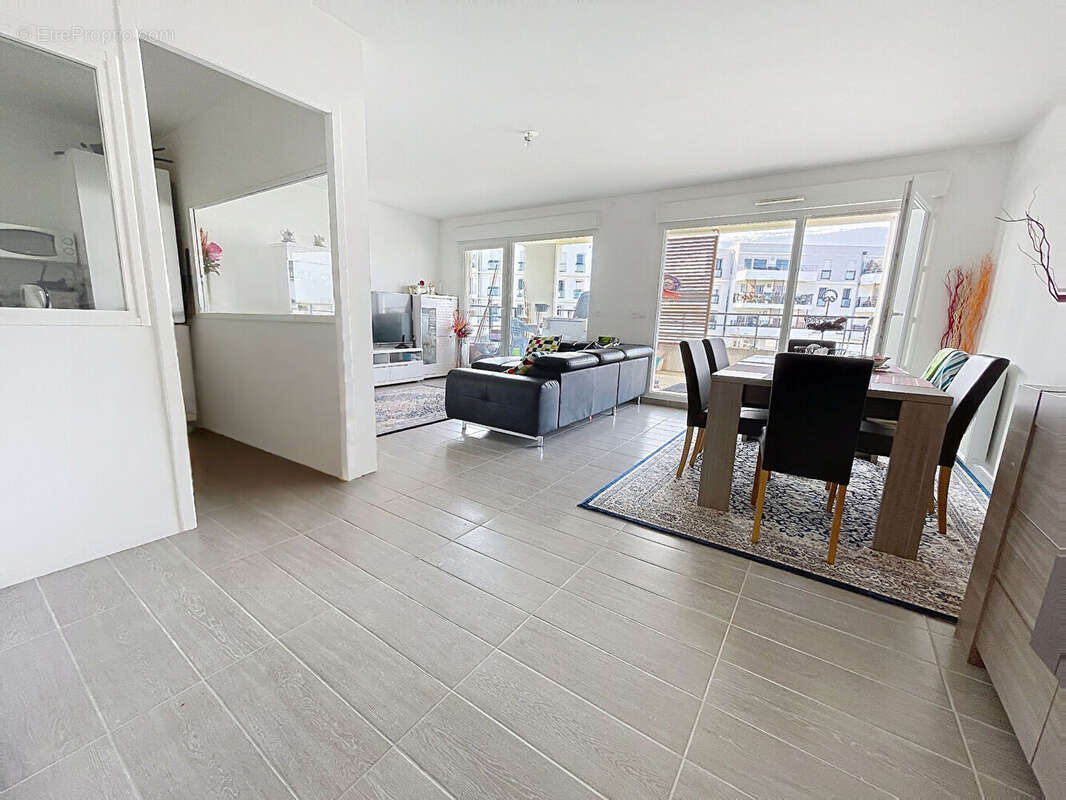 Appartement à SAINT-GENIS-POUILLY