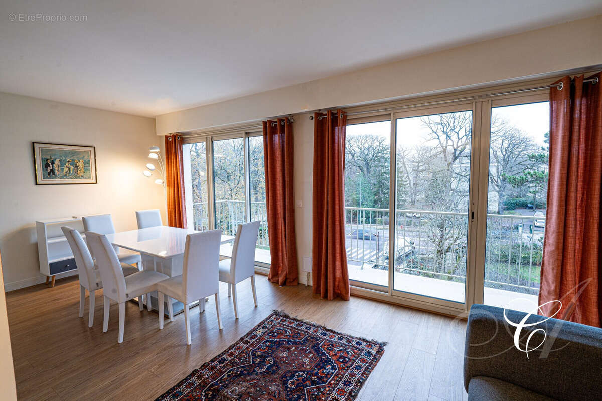 Appartement à VERSAILLES