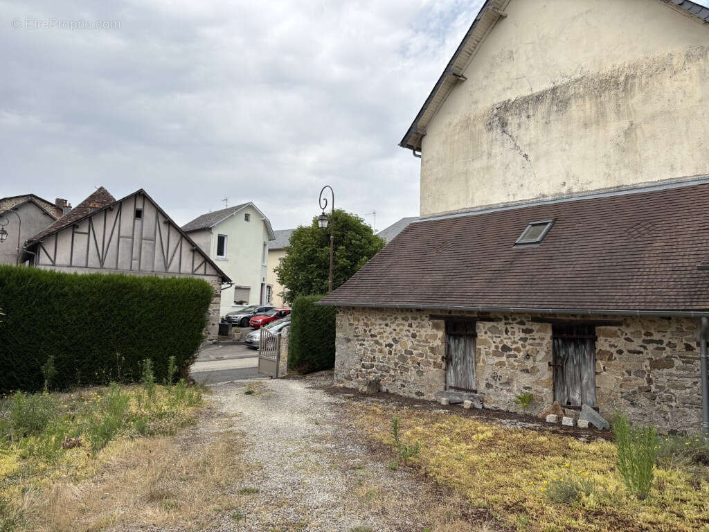 Maison à LA PORCHERIE