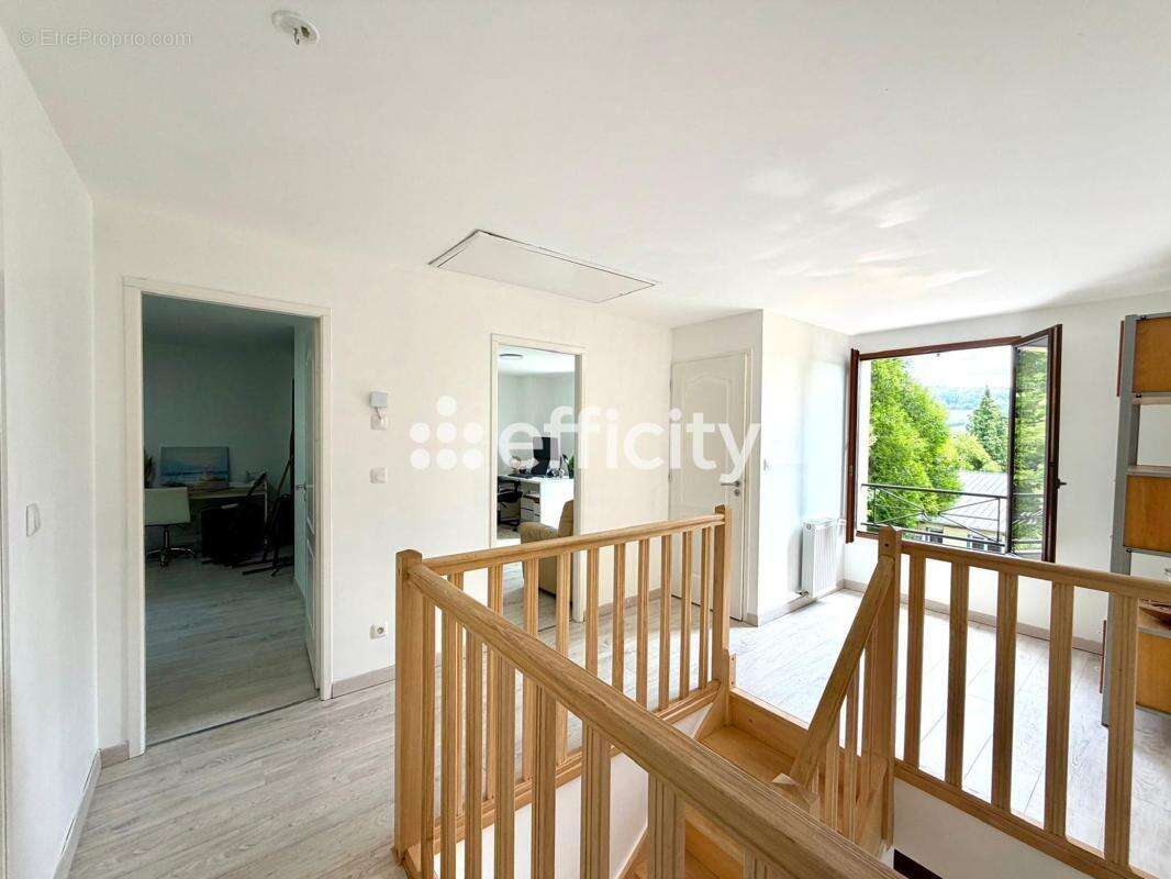 Maison 160 m² à Tessancourt-Sur-Aubette  - photo 6